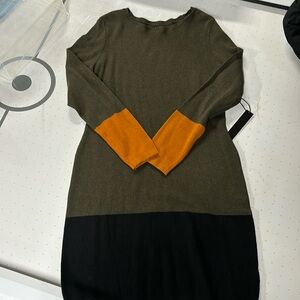 Long sleeve Nicole Miller New York color block sweater dress, size Large, NWT